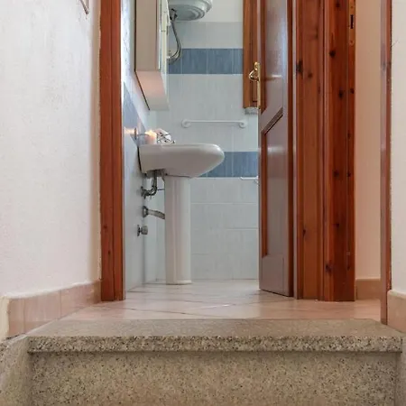 Simple Gem Of Le Dimore Di 2 Bedroom Sleeps 6 * ブドーニ