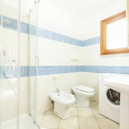 Simple Gem Of Le Dimore Di 2 Bedroom Sleeps 6 アパート